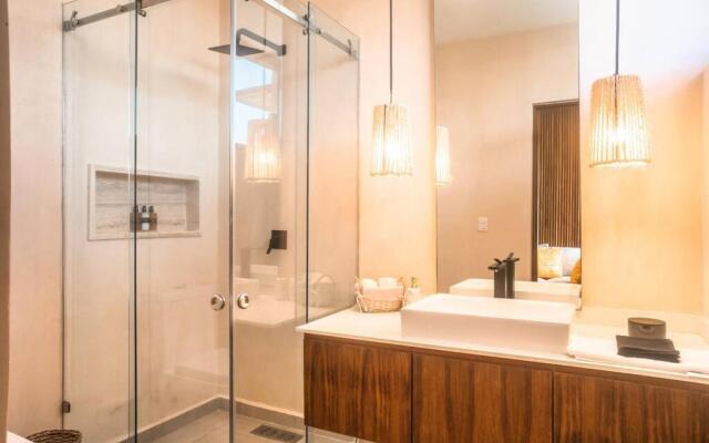 TOH luxury 2 Bedroom Minutes From Downtown
