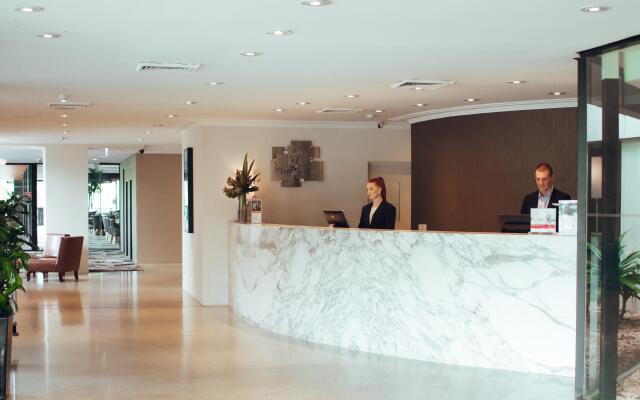 Holiday Inn Warwick Farm by IHG