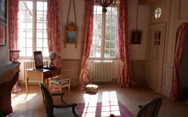 La Chanoinesse
