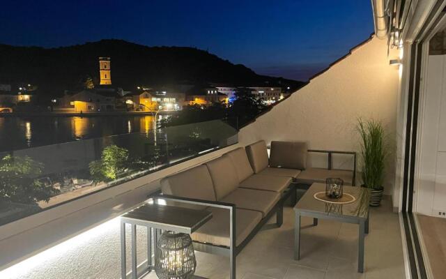 Tisno Central Apartments 2