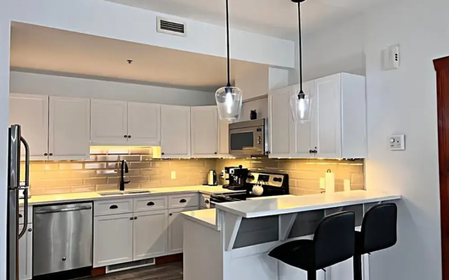 Les Eaux 227-1 by Escapades Tremblant
