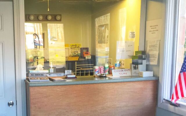 Country Place Inn And Suites