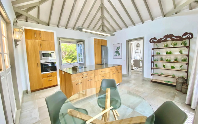 Exclusiva Casa Canaria con Magníficas Vistas al Mar