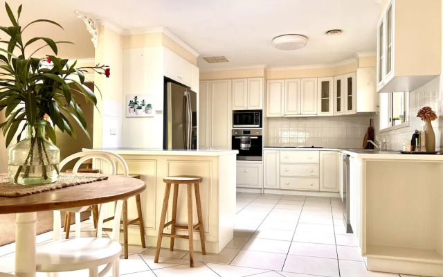 Westwood Lodge Apartments