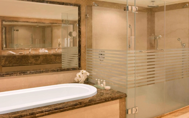 Sheraton Kuwait, A Luxury Collection Hotel, Kuwait City