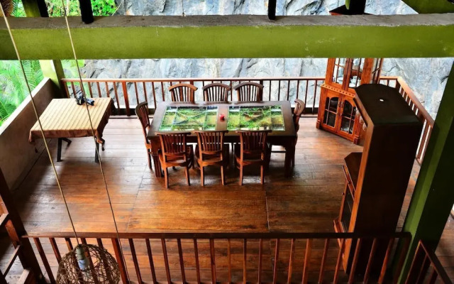 Deer Point Hotel Kandy