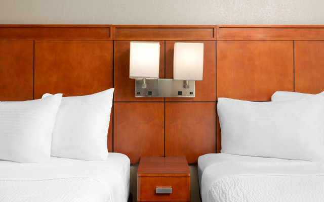 Travelodge by Wyndham Parker