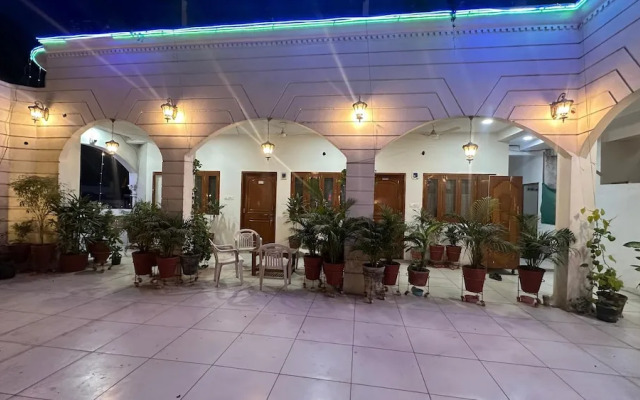 Hotel Pleasure Landmark