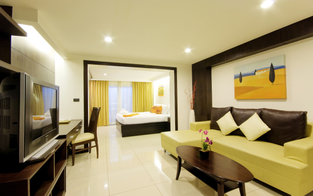 Baywalk Residence Pattaya By Thaiwat