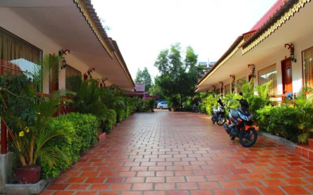 Reaksmey Meanrith Guesthouse and Residence