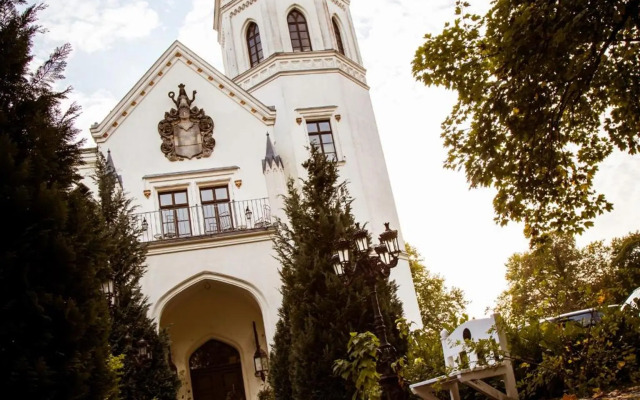 Schlosshotel Bredenfelde