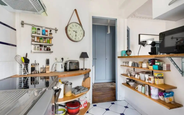 1 Bedroom Apartment in 11th Arrondissement Paris