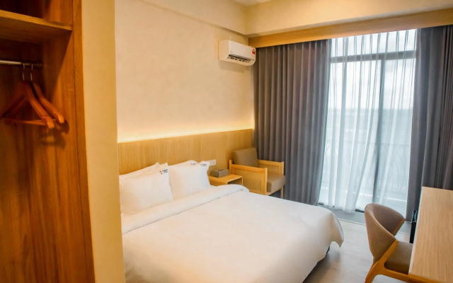 Eastwood Valley Golf  Country Club – Guest Rooms – Miri