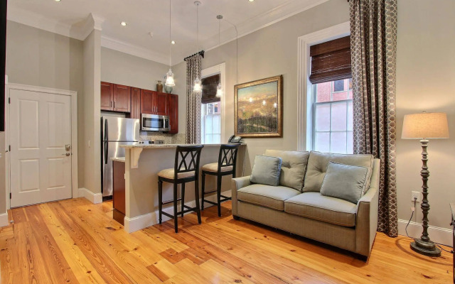 The Suites at Bay
