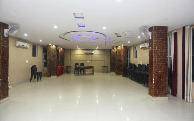 OYO 8869 Hotel-a-firoza