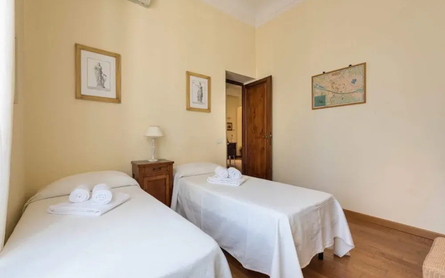 Charming 2bed Apt Overlooking Duomo
