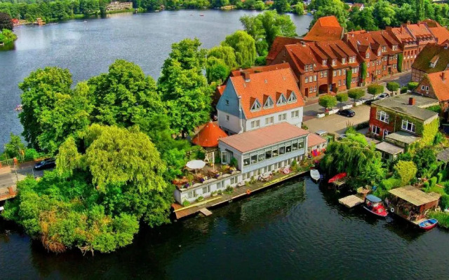 Restaurant und Hotel Zum Weissen Ross