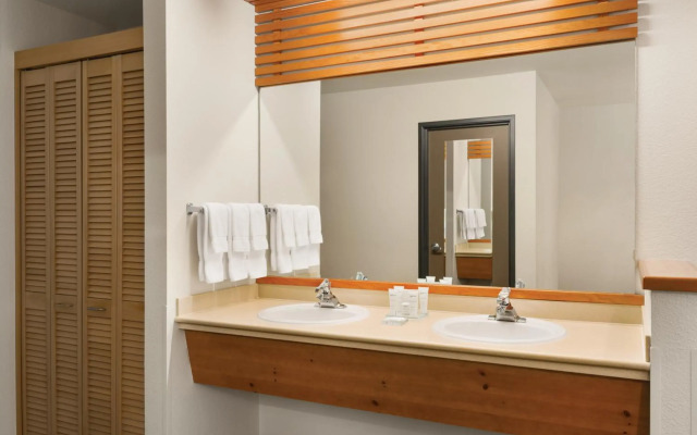 Radisson Hotel Portland Airport