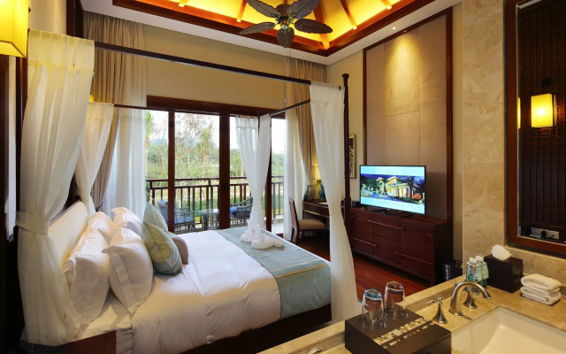 Sanya Ocean Sonic Banling Hotspring Resort