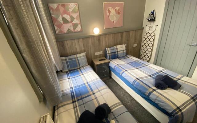 Seaside Suites Superior Apartments