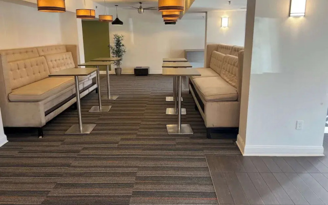 Hampton Inn Memphis I-240 Thousand Oaks