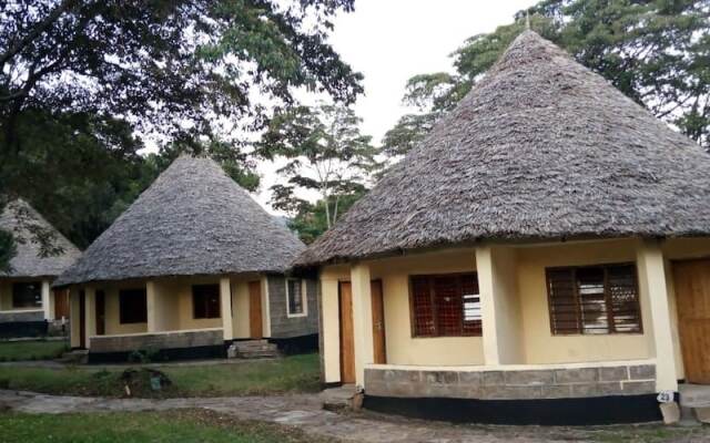 Mara Topi Safari Lodge