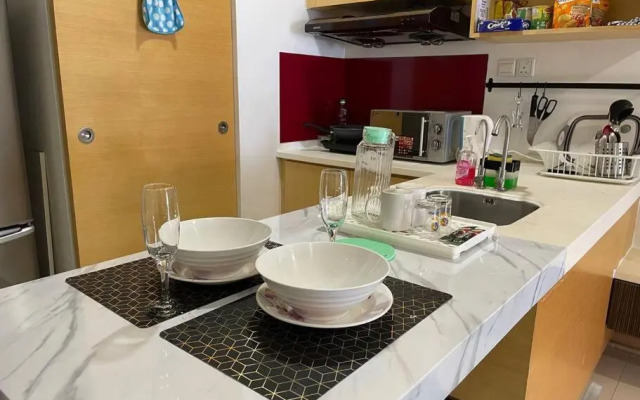 Private Jacuzzi Staycation at KL City 721