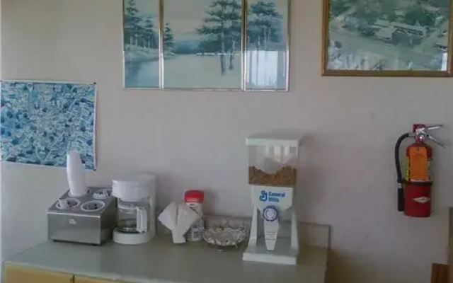 Sundown Inn