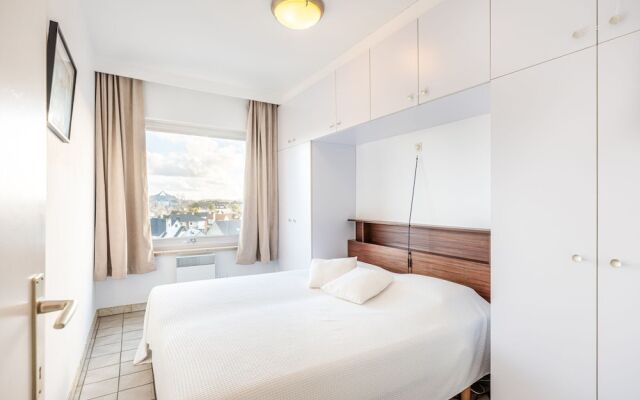 Goudenboom 502 Close to the sea and Center