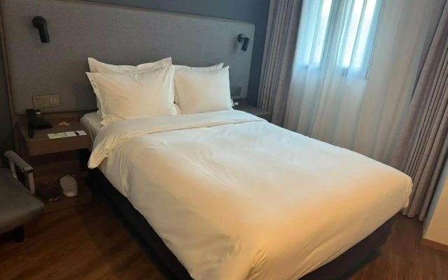 Holiday Inn Express Qingdao City Center by IHG