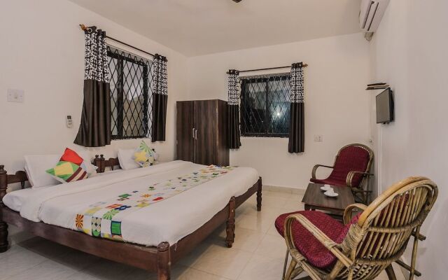 OYO 24114 Home Decent Studio Candolim