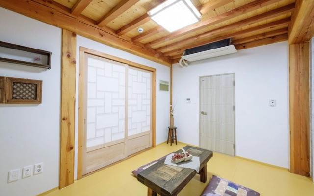 Daegu West Gate Hanok Guesthouse