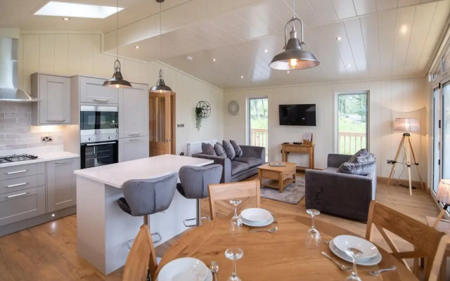 Otter Lodge