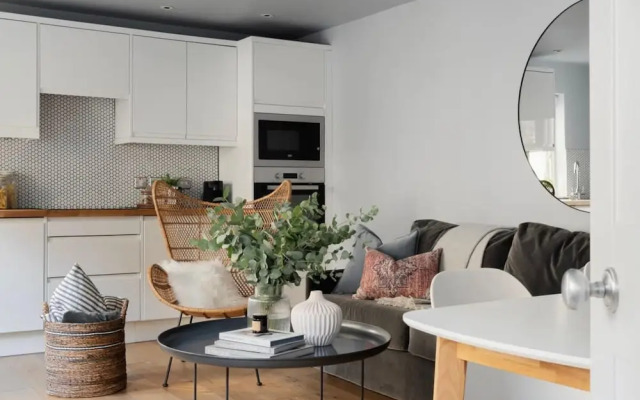 St Catherine s Hospital - Deluxe Apartment