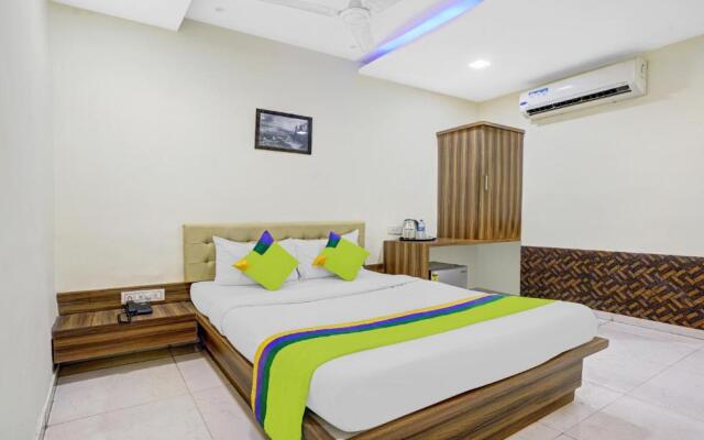 Fabexpress Galaxy Inn