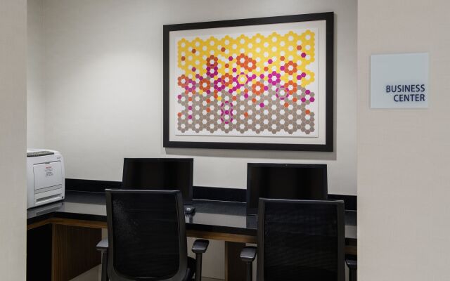 Holiday Inn Express Hotel & Suites Airdrie-Calgary North by IHG