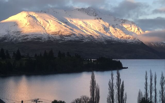 Earnslaw Lodge