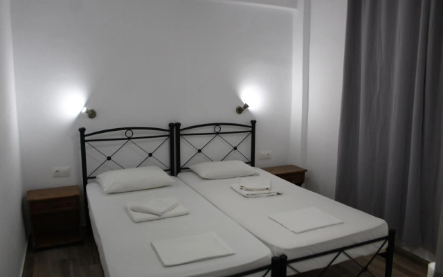 Zeus Hotel
