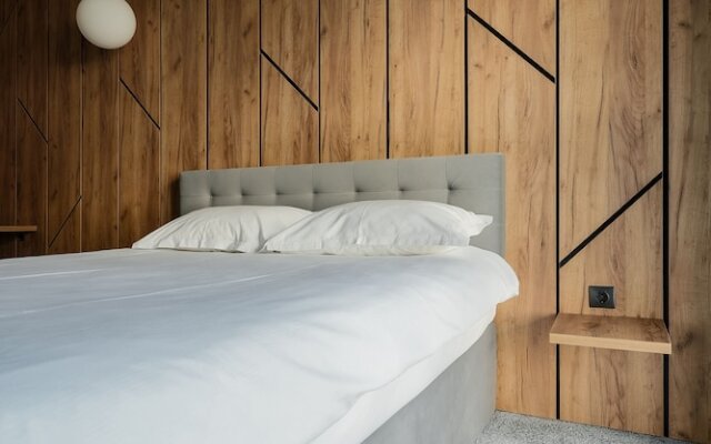 Nest Inn Mirror Apartment