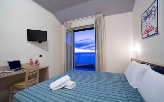 Hotel Cosmomare