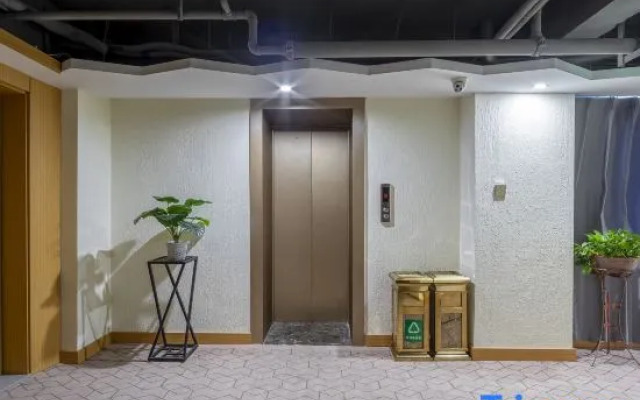 Yingbin Holiday Hotel