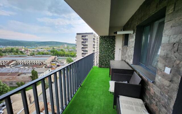 Evergreen Towers New Luxury Apartments