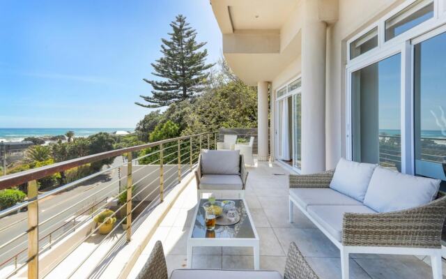 Bakoven Sunsets - Luxe Apt with Ocean Views