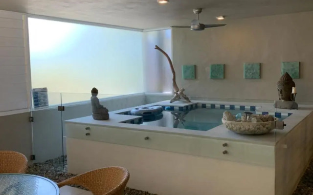 Beachside 4 with private heated plunge pool