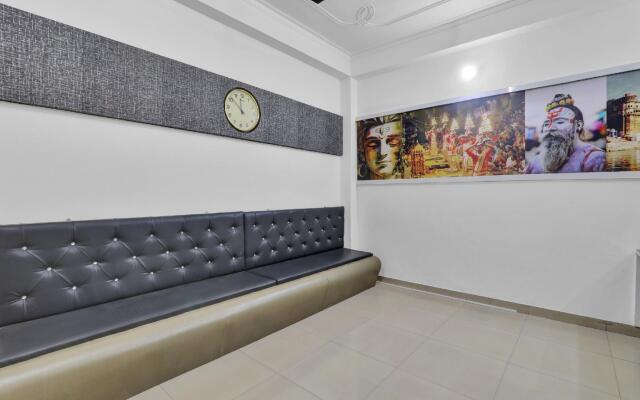 OYO 82070 Rudra Guest House
