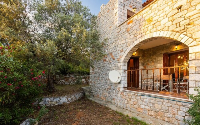 Mani Stone Luxury Villa Leisure by the Pool