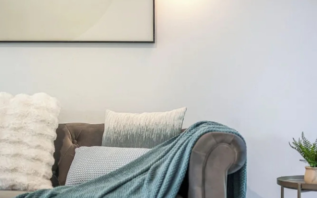 StayAU Gorgeous 5BR BBQ Home Geelong