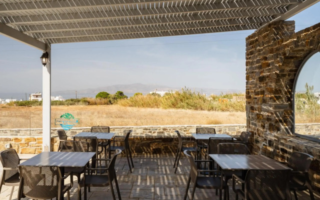Evripus Suites Hotel