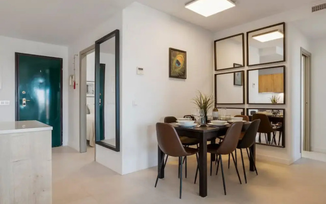 Sunny Getaway With Pool in Marbella - Ref M54