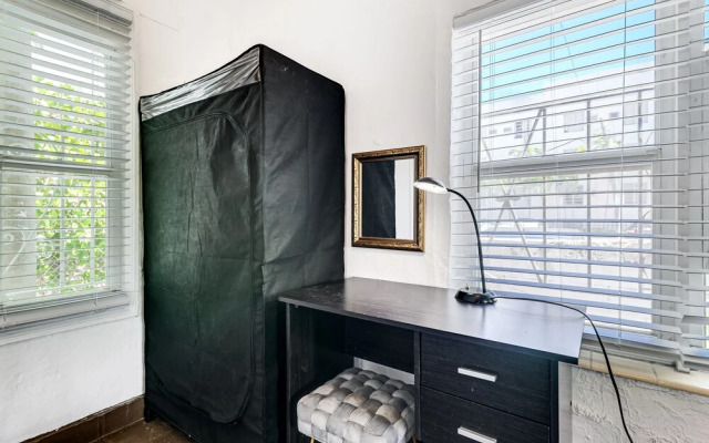 2 Bedroom/2 Bathroom Townhouse with Hottub